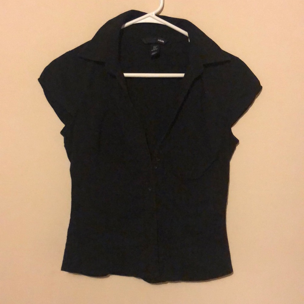 Short sleeve button up